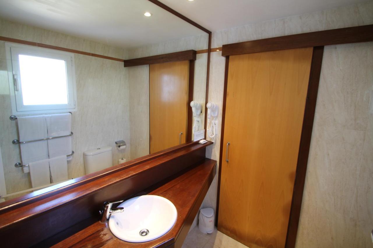 Apartaments Talayot Cala'N Blanes  Esterno foto