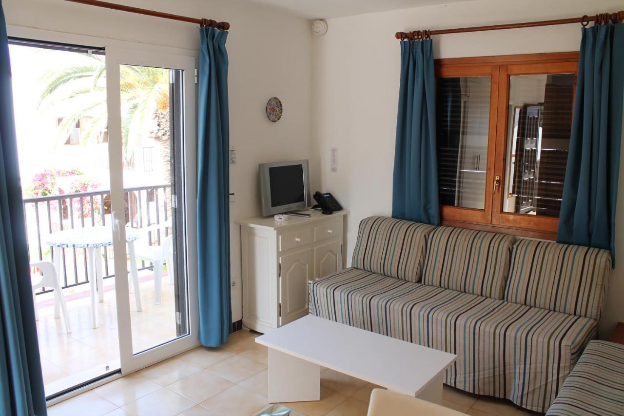 Apartaments Talayot Cala'N Blanes  Esterno foto